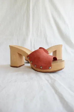 1970s Block Heel Mules with Red Leather Straps | Size 7 / 38