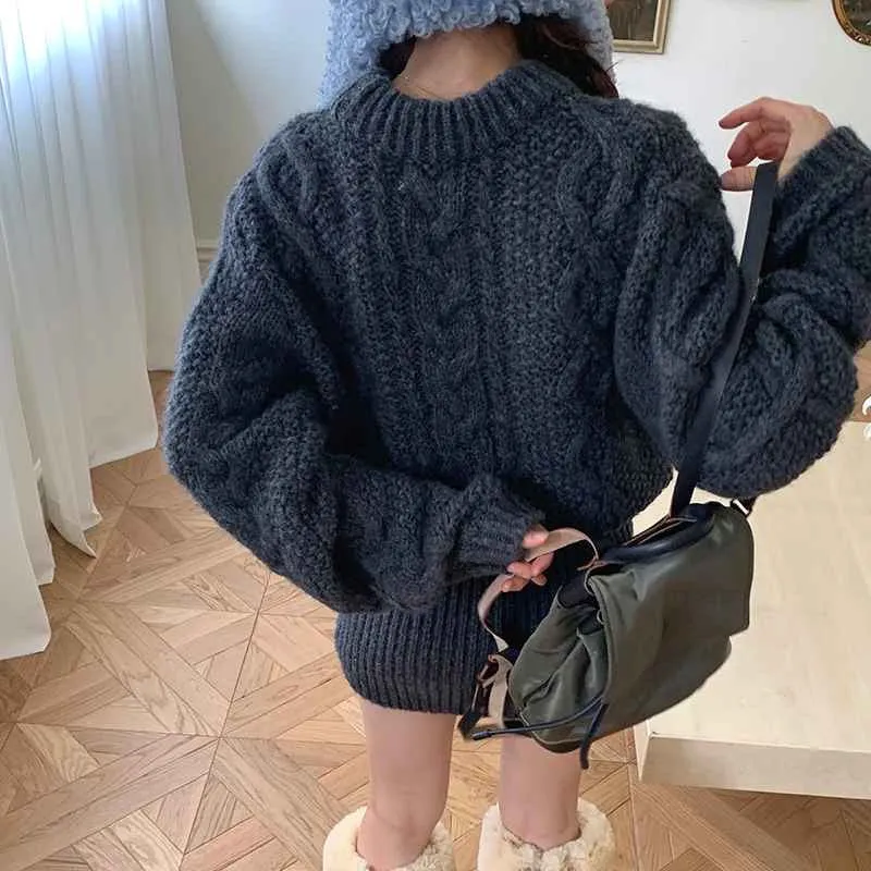 Autumn and Winter Vintage Cable-Knit Dress Set with Femininity, Knitted Sweater Dress. C-241017-2
