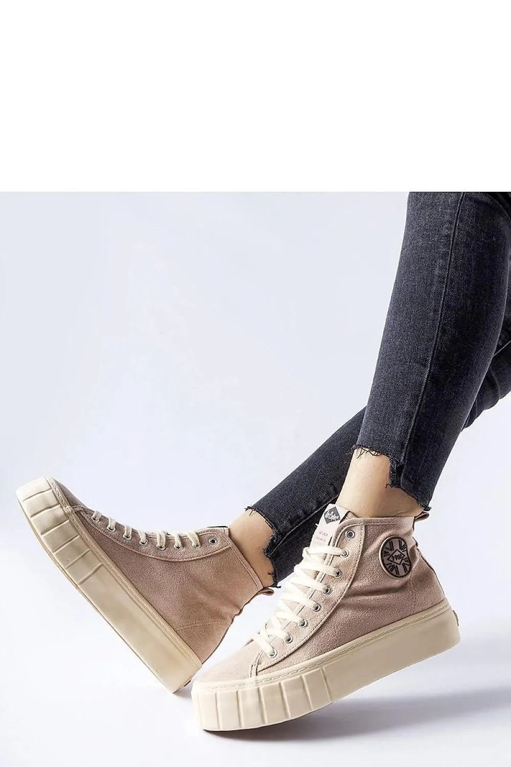 Beige Lee Cooper LCJ sneakers