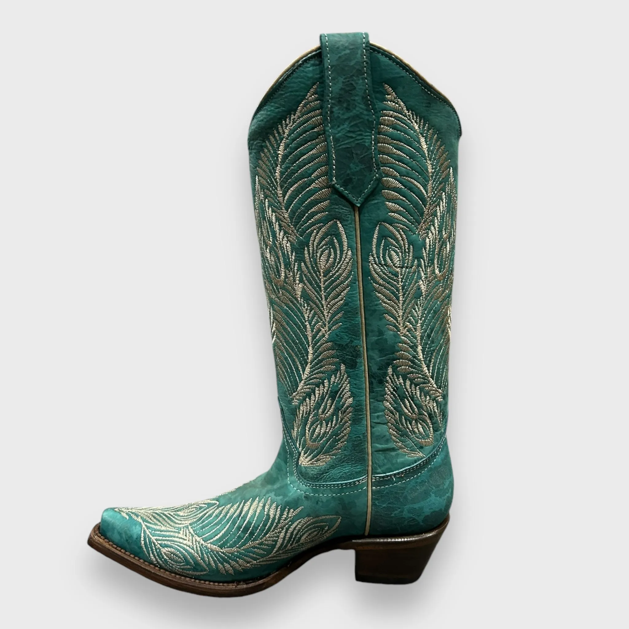 Circle G by Corral Ladies Western Turquoise Feather Embroidery Snip Toe Cowboy Boots L5789