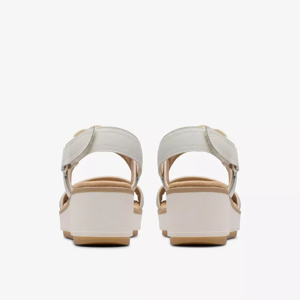 Clarks Women's Wrenly Eve Off White Leather 26182086