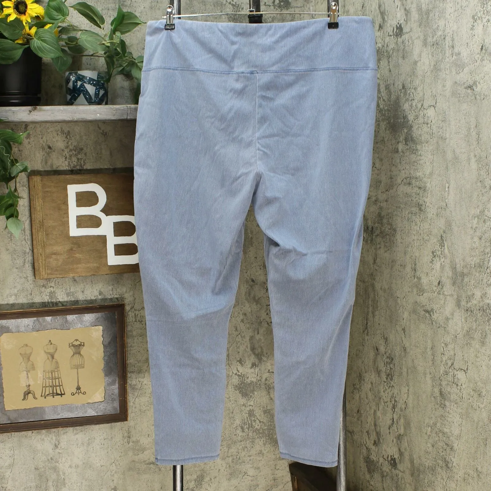 DG2 by Diane Gilman Slim Sleek Knit Denim Moto Jeggings Chambray Plus 2X
