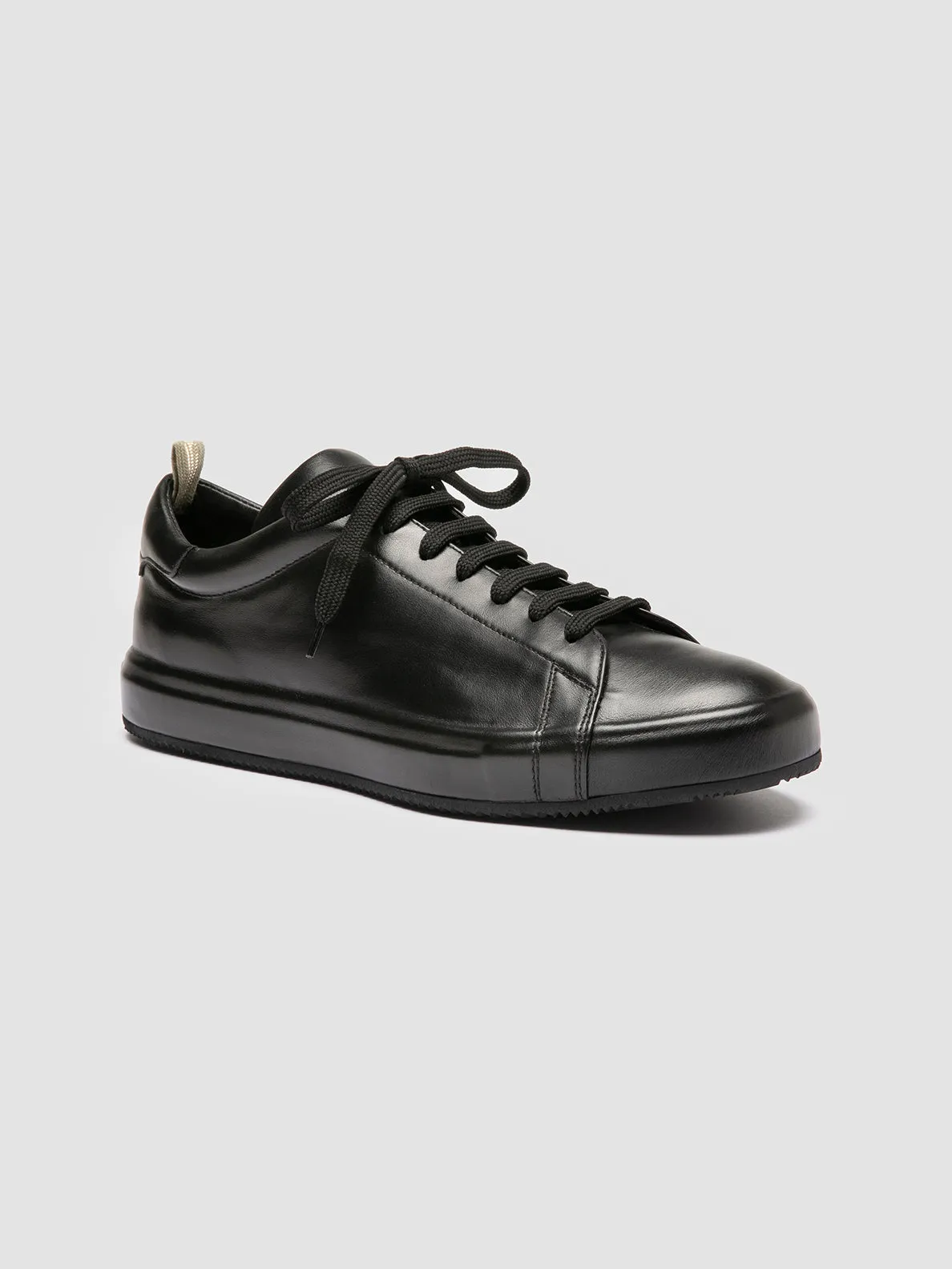 ESSENCE 001 - Black Leather Low Top Sneakers