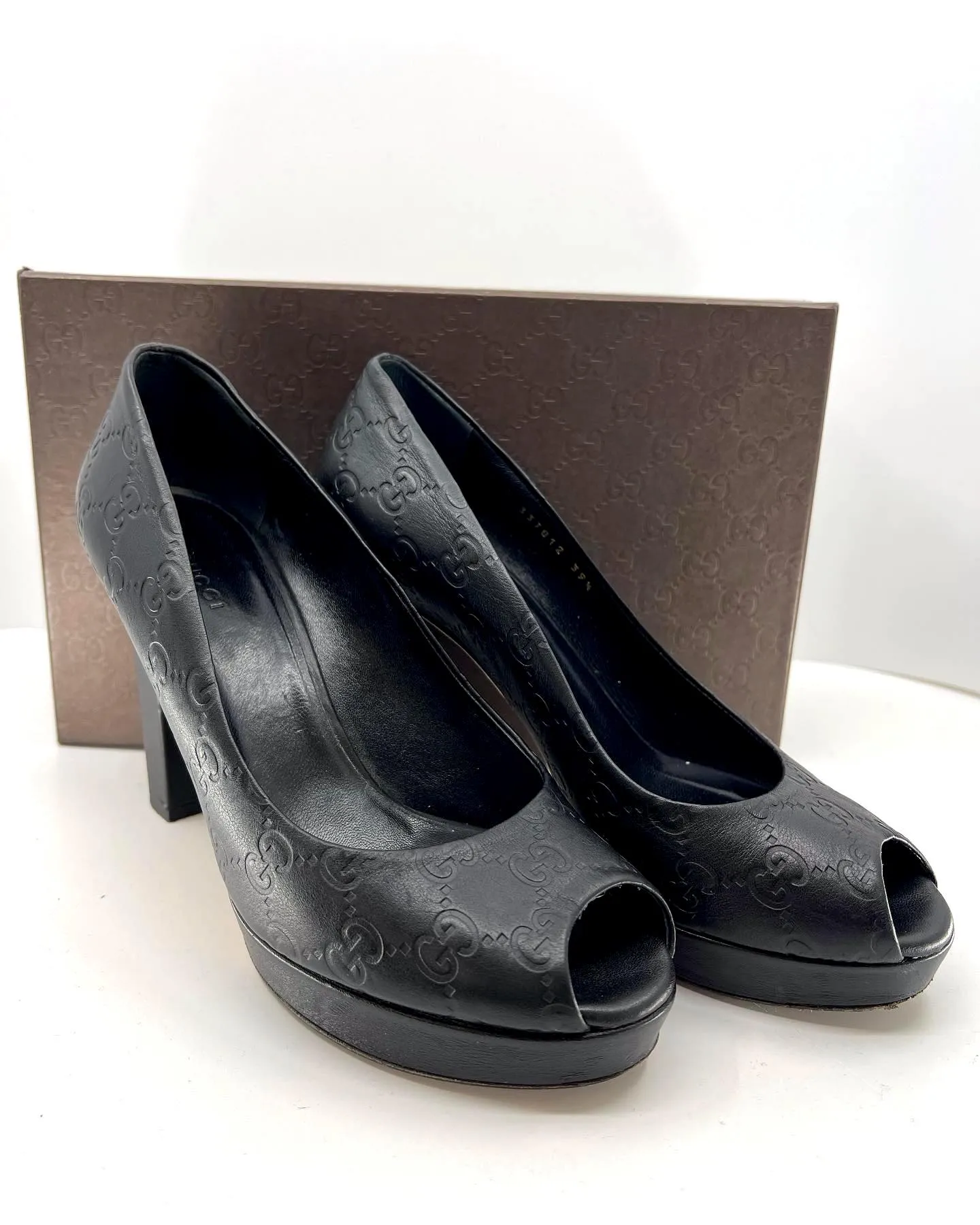 GUCCI GUCCISSIMA LEATHER PEEP TOE PLATFORM PUMPS