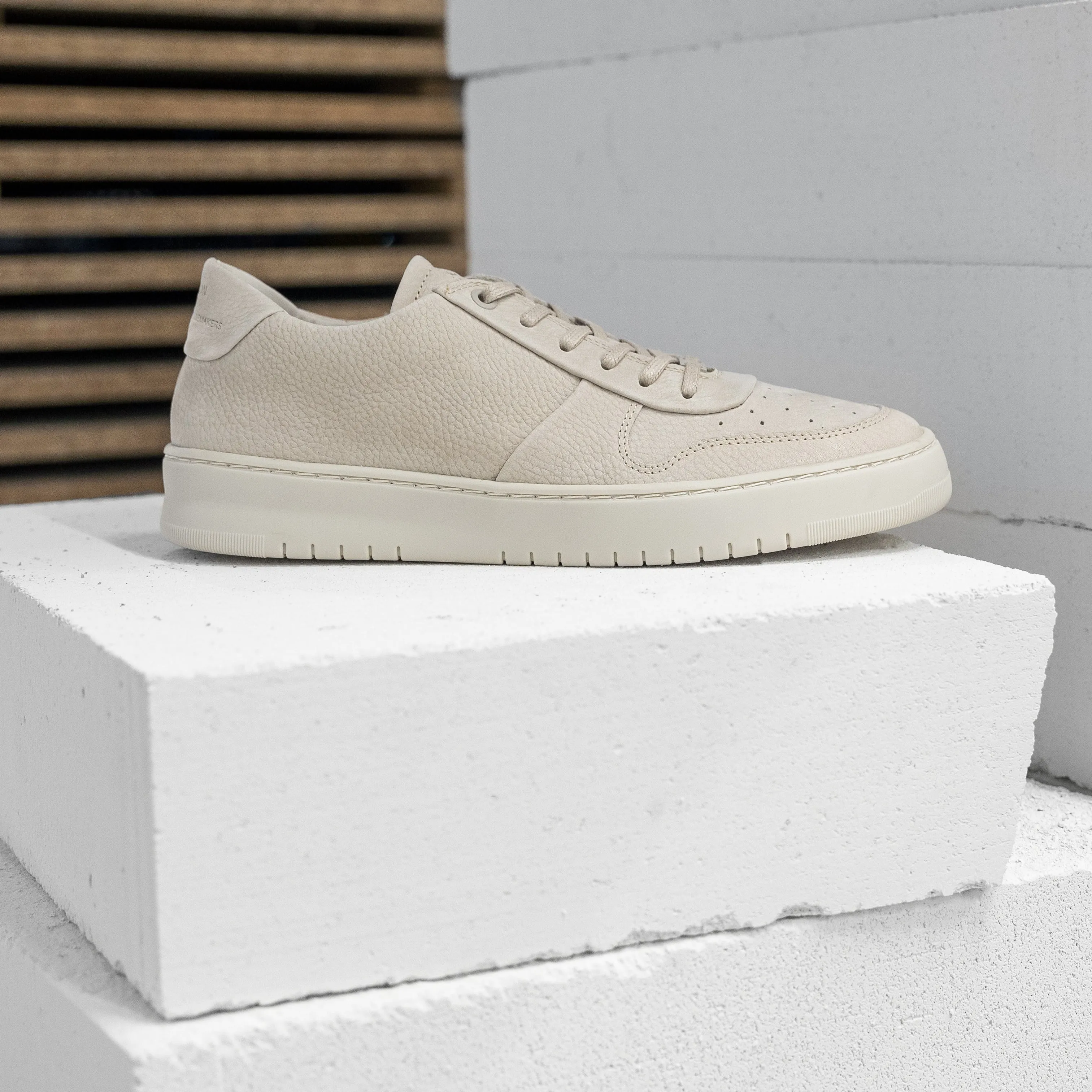 Hinson Bennet Sonder Eight Beige Nubuck