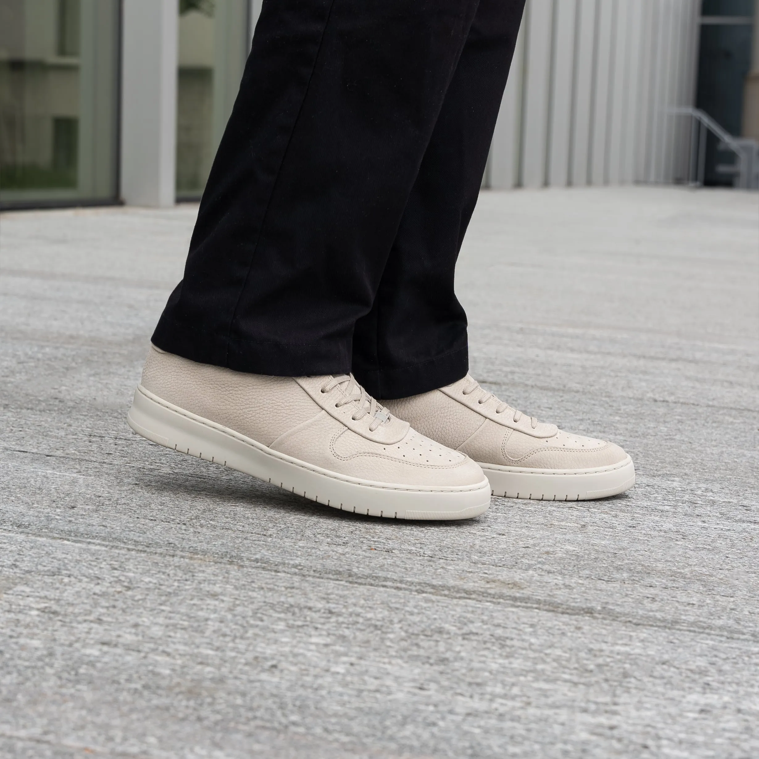 Hinson Bennet Sonder Eight Beige Nubuck