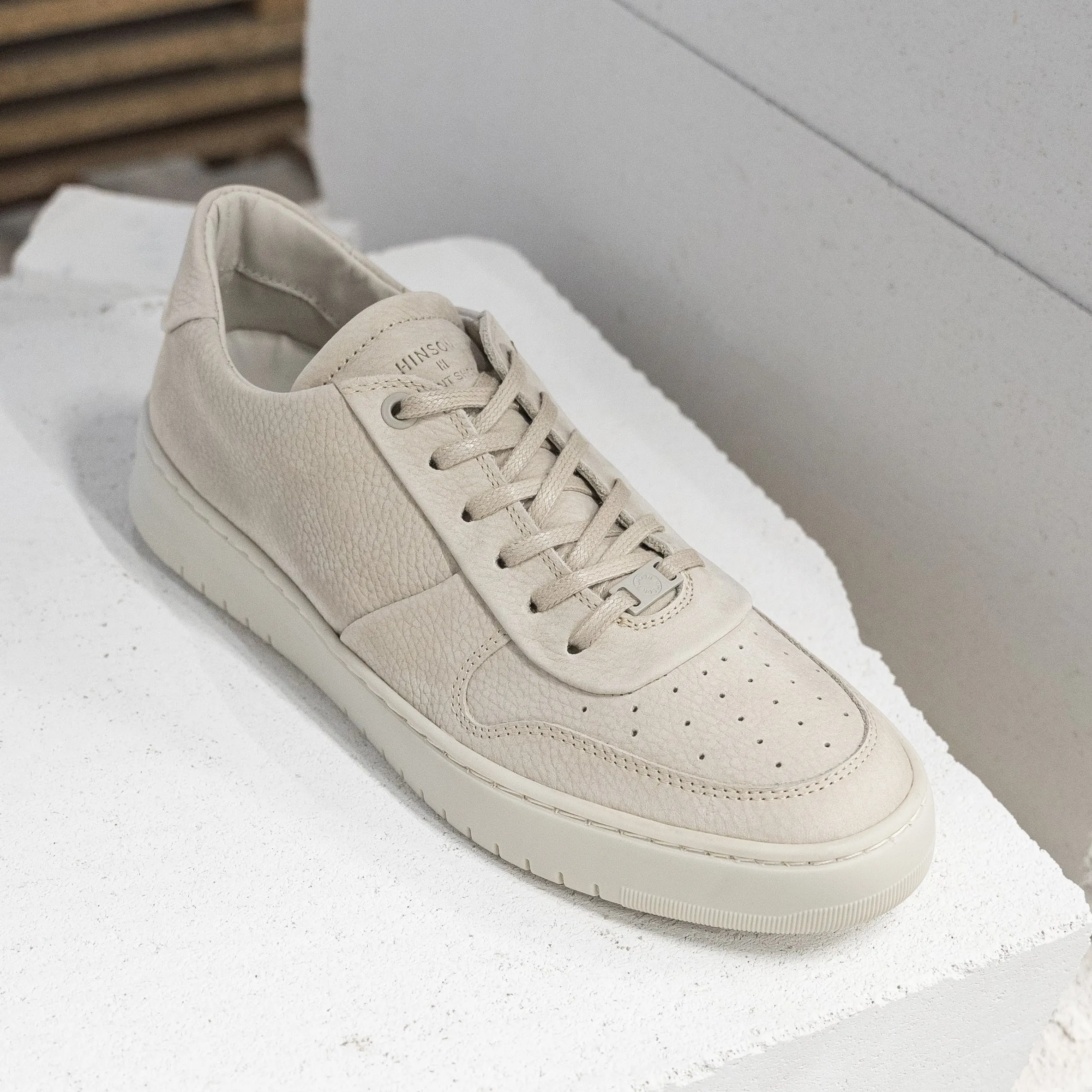 Hinson Bennet Sonder Eight Beige Nubuck
