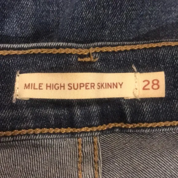 LEVIS MILE HIGH SUPER SKINNY JEANS