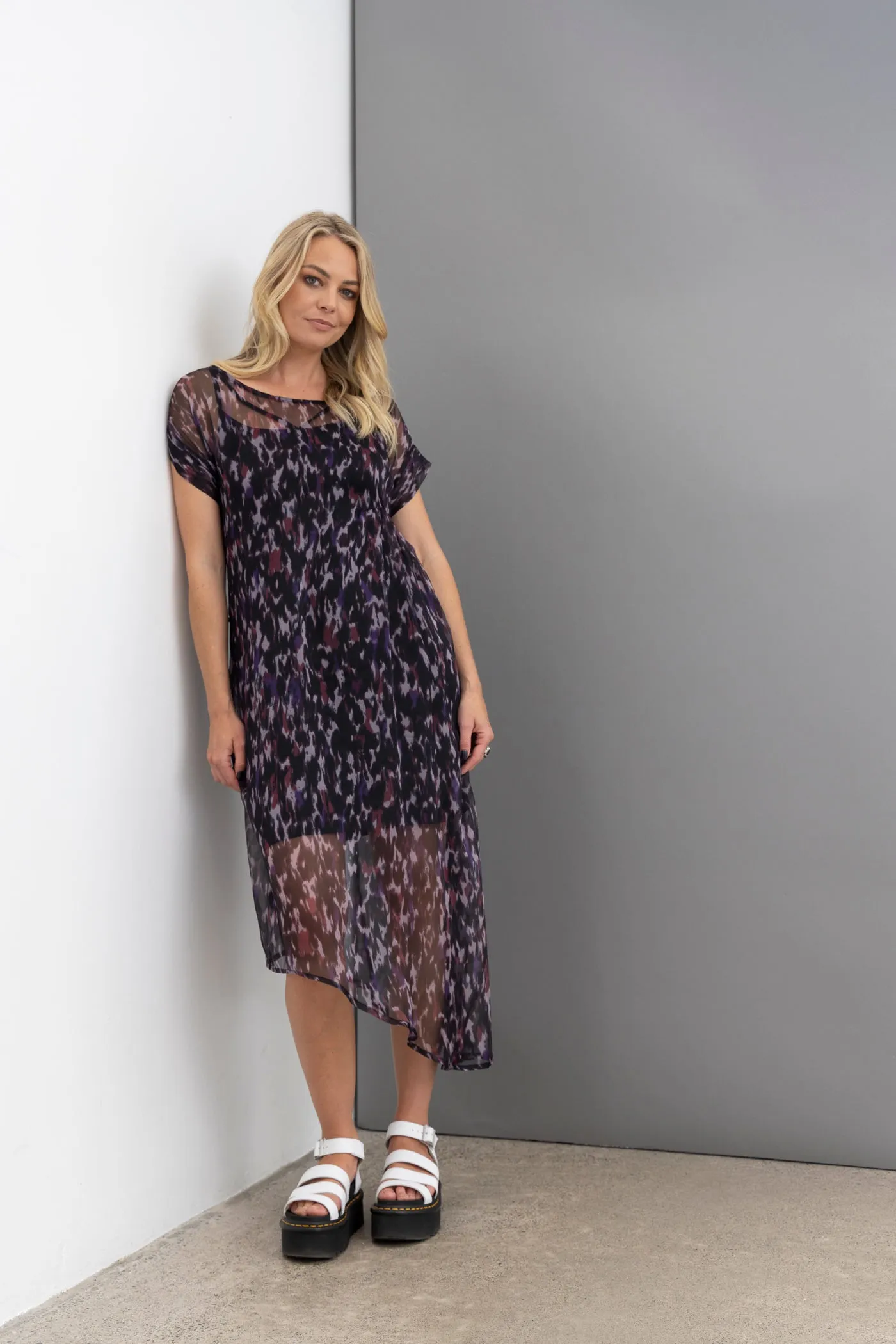 NES FLOW DRESS