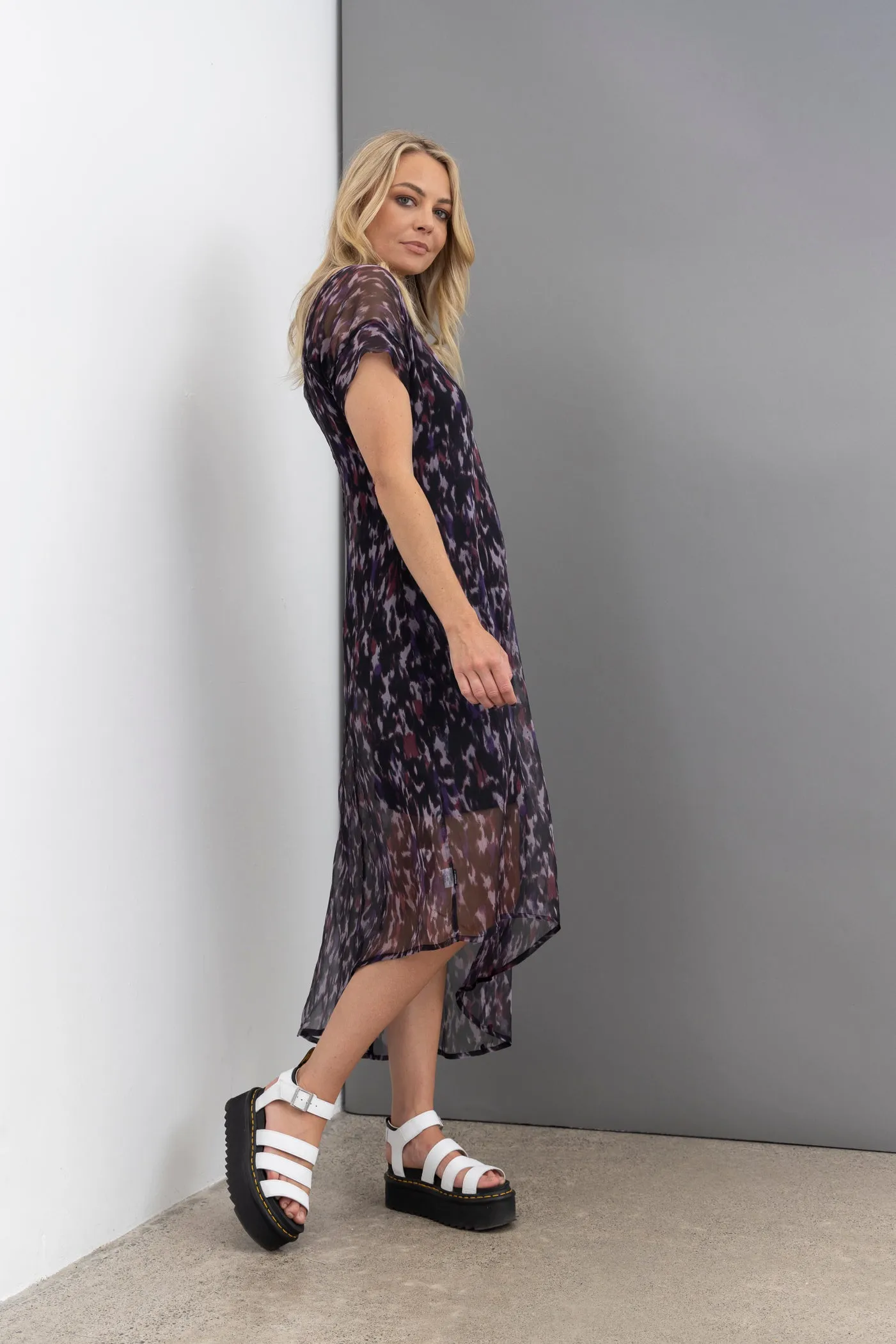 NES FLOW DRESS
