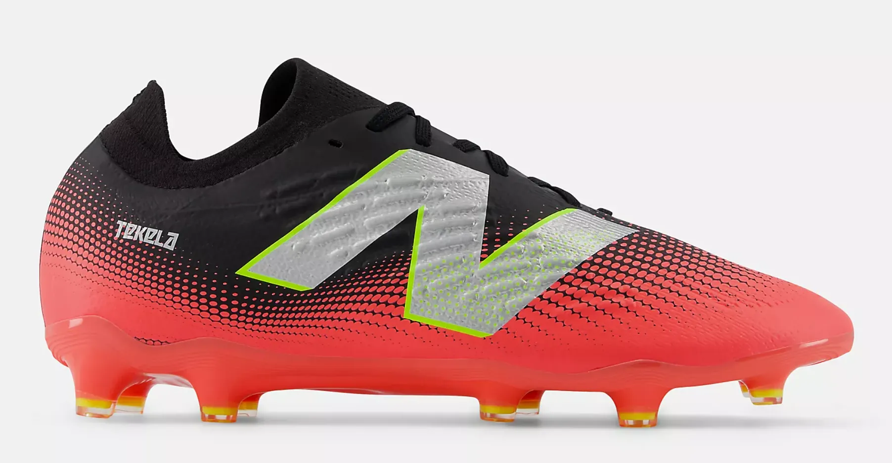 NEW BALANCE TEKELA MAGIA LOW LACED FG V4 