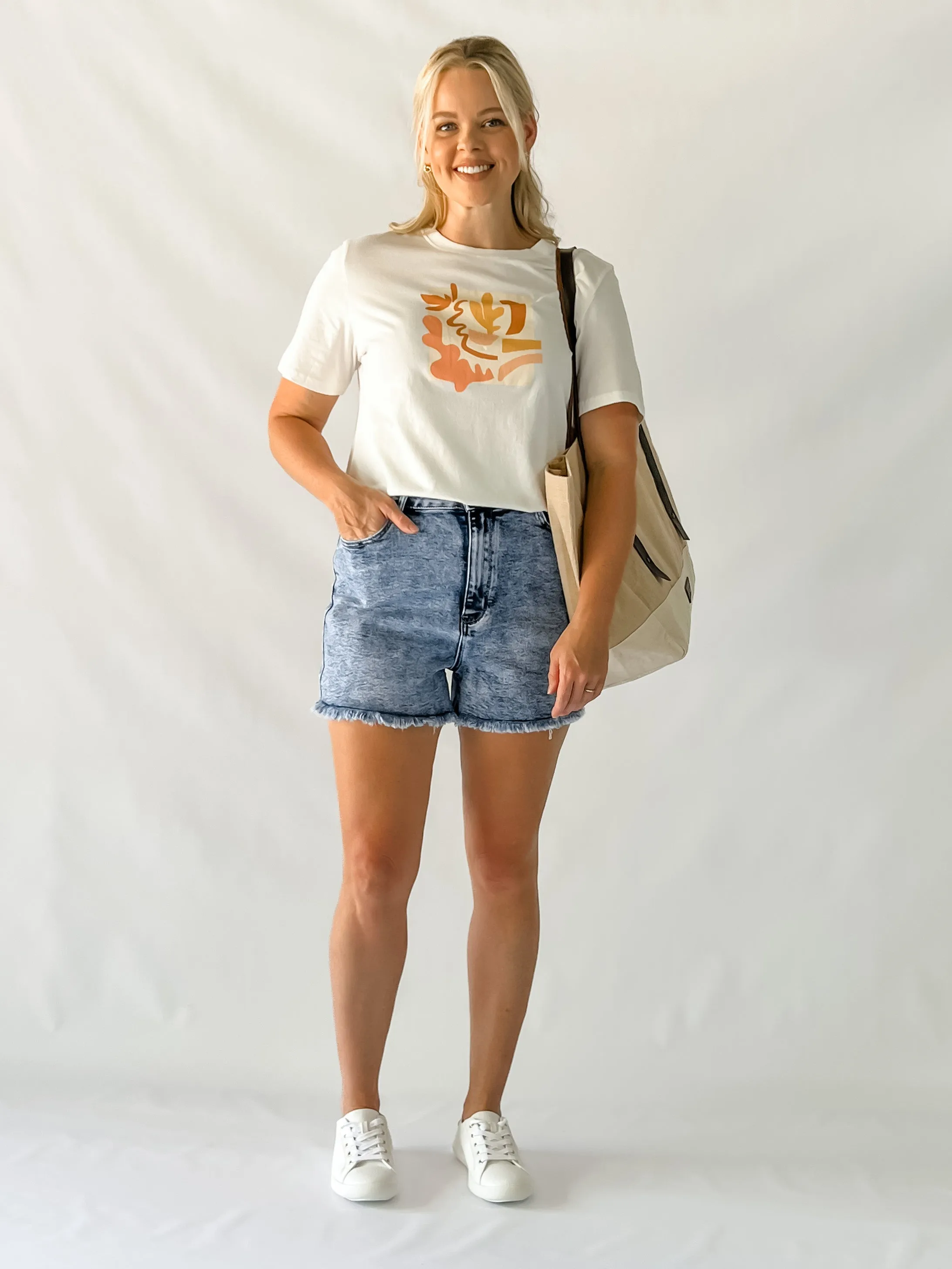 PATCH GRAPHIC TEE