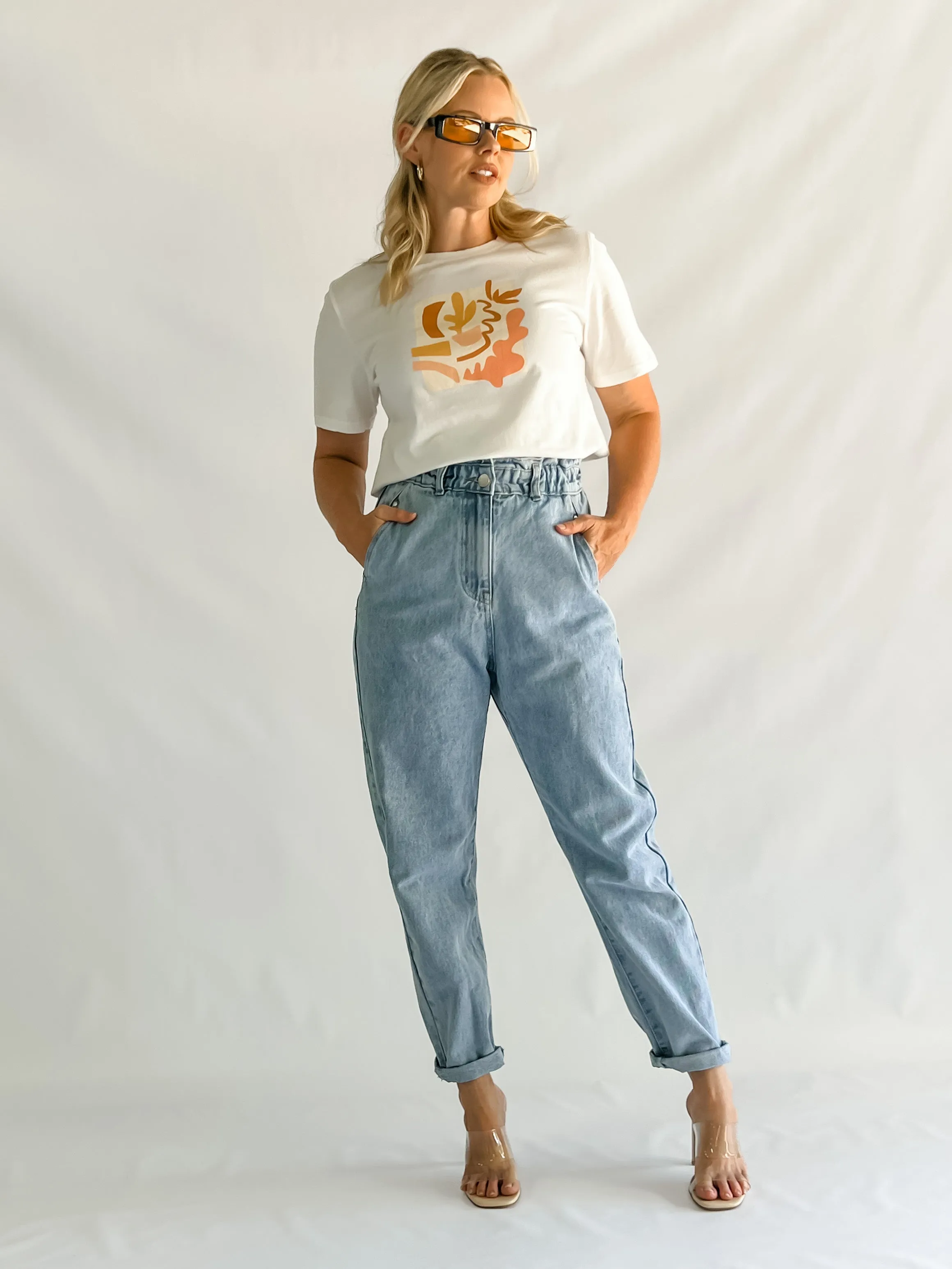 PATCH GRAPHIC TEE