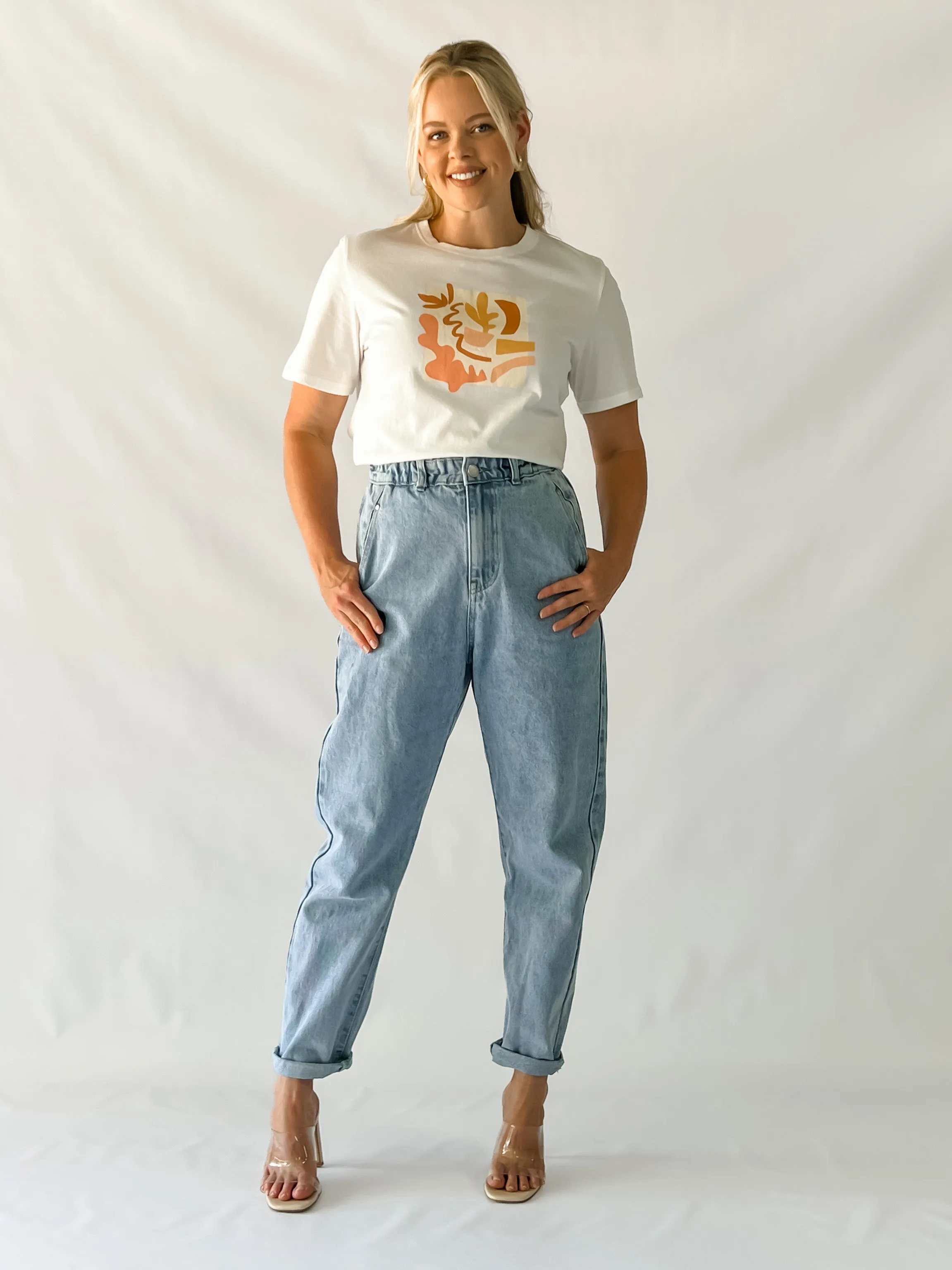 PATCH GRAPHIC TEE