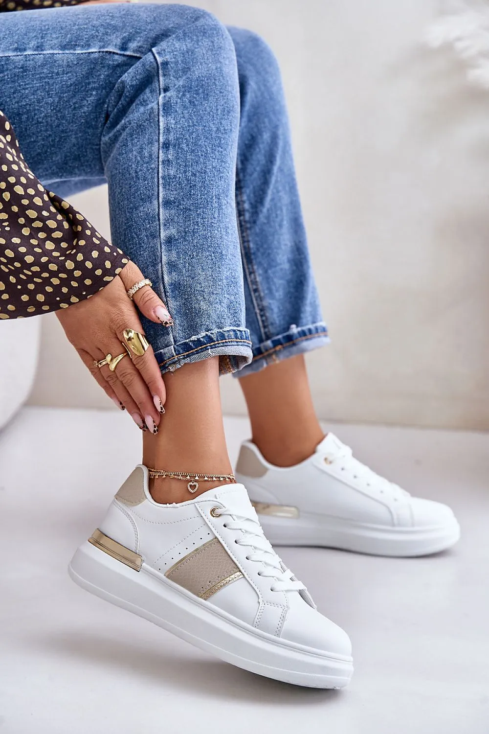 Sport Shoes