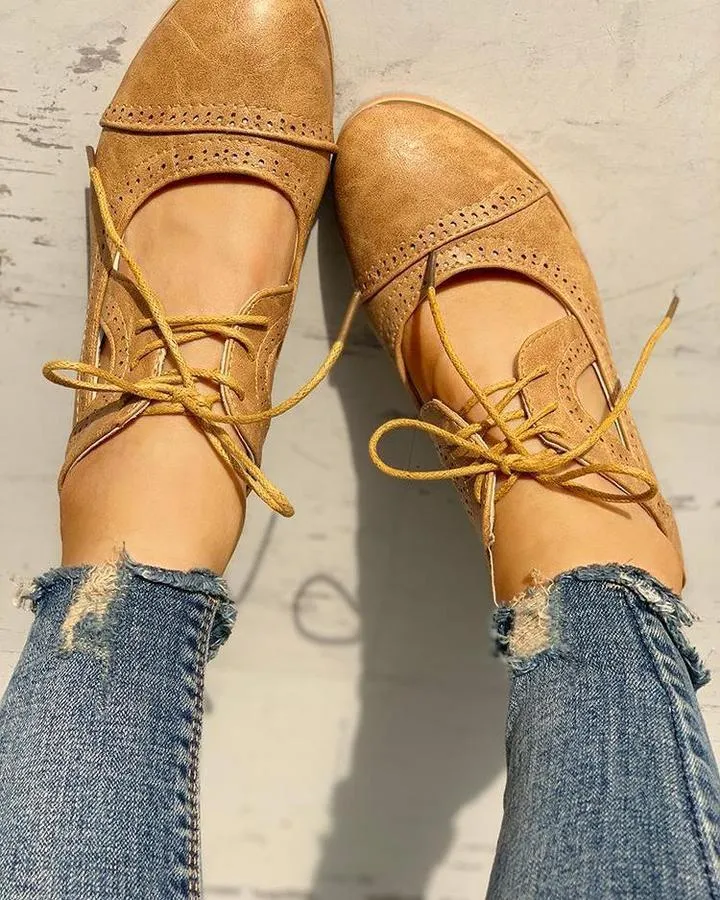 Stylish Vintage Lace-Up Cut-Out Brogue Heels for Women