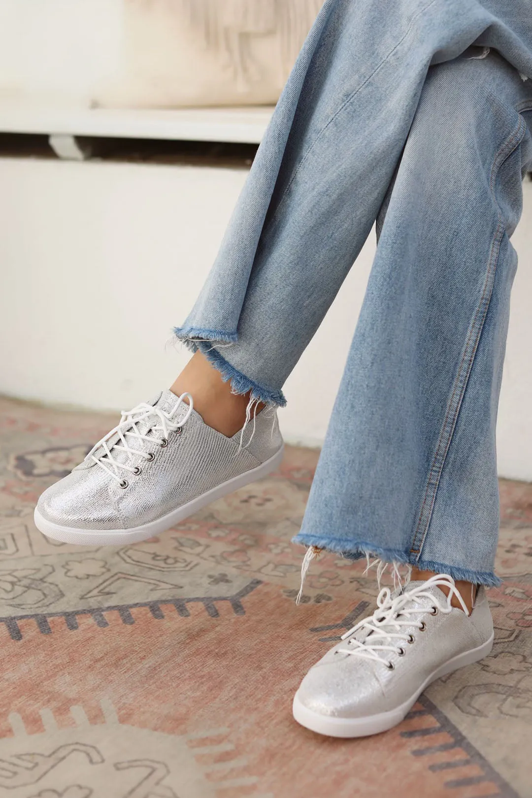 Vicki™ Silver Snake (NEW)