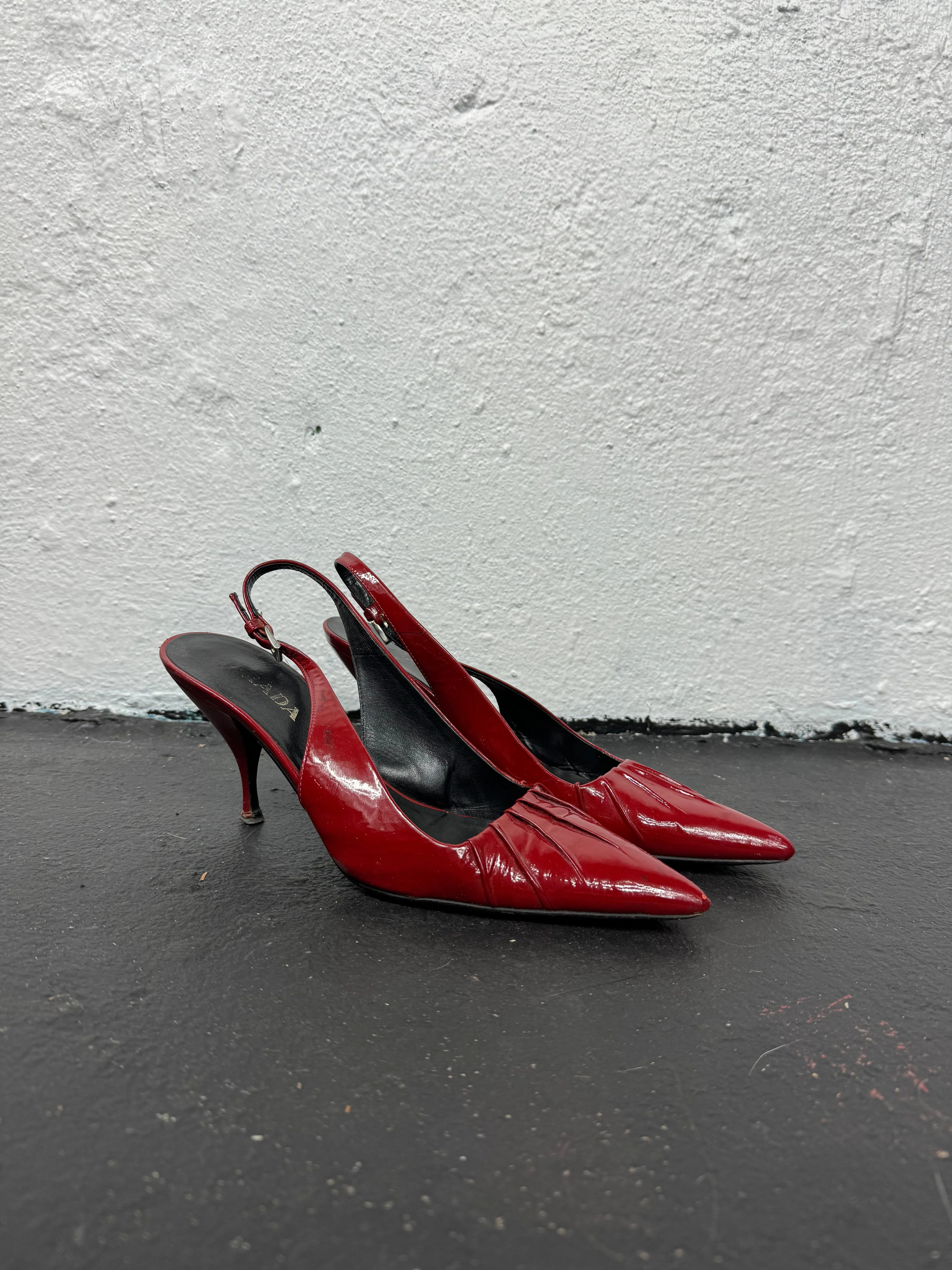 VINTAGE PRADA SLINGBACK HEELS